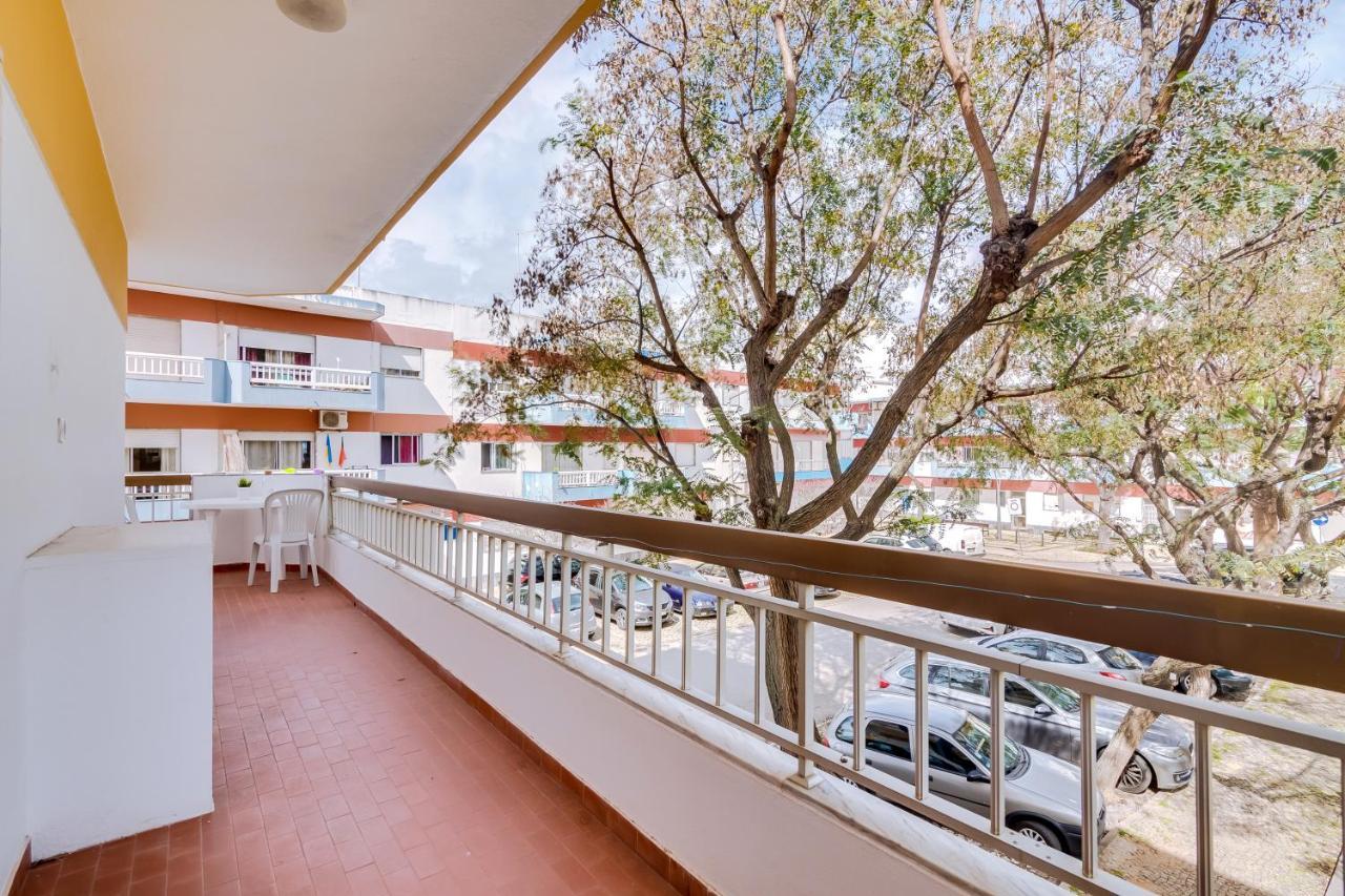 Quarteira 2Br - Near The Beach At Homesbyfc Buitenkant foto